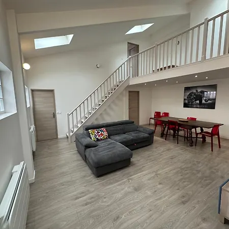 Casa de férias Loft, Maison De De 100m2, 7 Lits Bagnolet