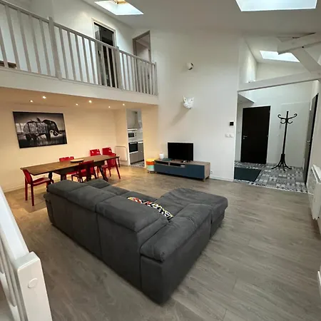 Loft, Maison De Ville De 100M2, 7 Lits Сasa de vacaciones Bagnolet