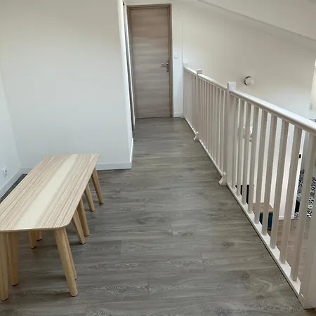 Сasa de vacaciones Loft, Maison De Ville De 100M2, 7 Lits