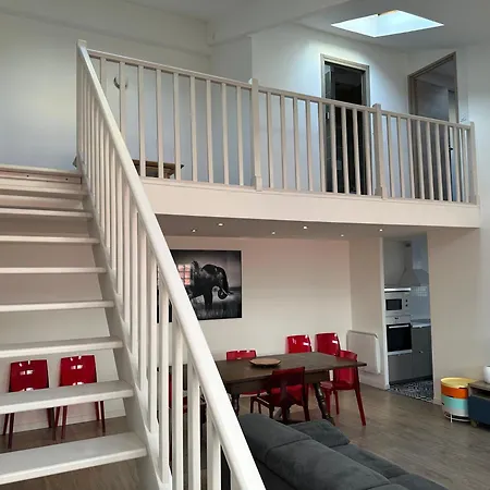 Maison De 100m2 Style Loft 7 Lits * Bagnolet